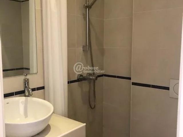 STUDIO MEUBLE PROCHE FAC