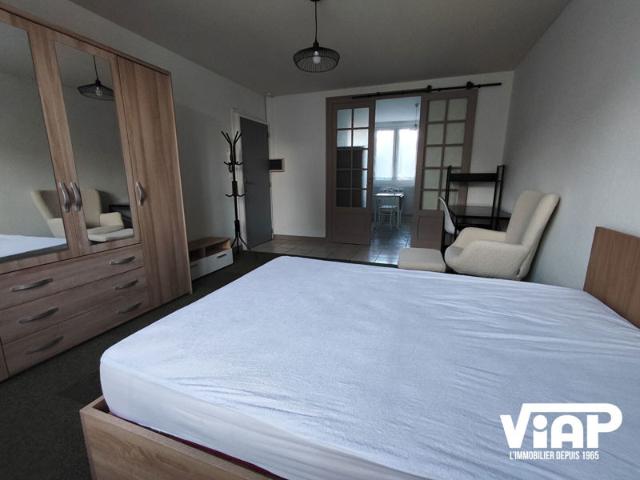 STUDIO MEUBLE QUARTIER CALME