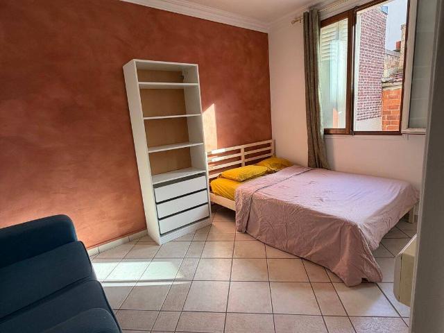 Studio meublé refait à neuf