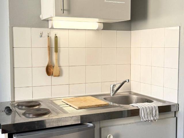 Studio meublé rénové 17m² – Idéal Étudiant – Proche Écoles & Transports