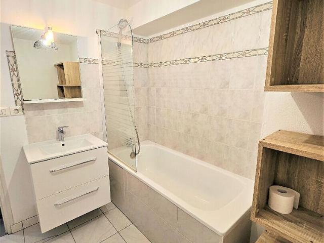 Studio meublé rénové de 27 m² CENTRE VILLE