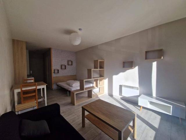 STUDIO meublé – RES. LES GENTIANES – 4 PLACE DE L'HOTEL DE VILLE