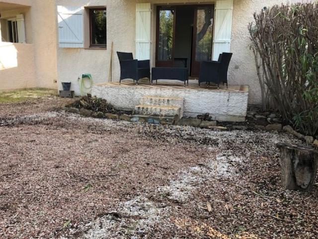 STUDIO MEUBLE REZ DE JARDIN