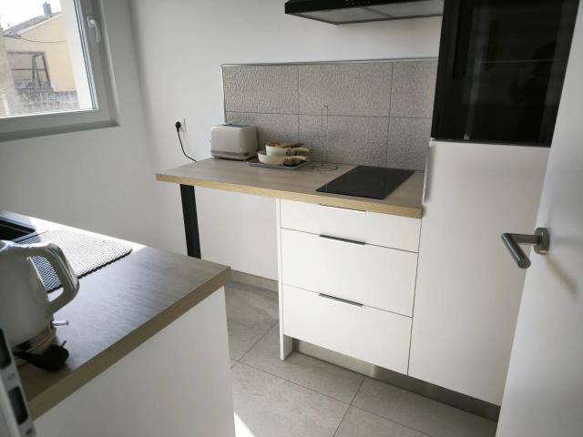 STUDIO MEUBLE SPECIAL TRAVAILLEUR FRONTALIER