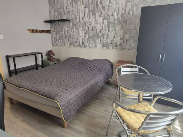 STUDIO MEUBLE TOUT INCLUS IDEAL ETUDIANT CREPS FAC