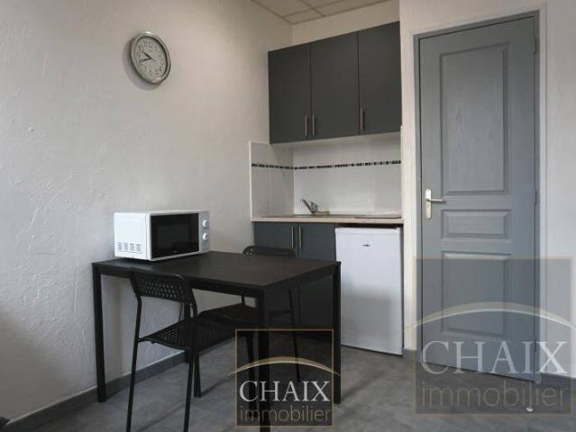 STUDIO MEUBLÉ 14.19 M² AUBAGNE CENTRE