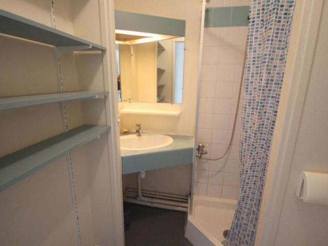 STUDIO MEUBLE 18M2 LILLE GARES BUS702