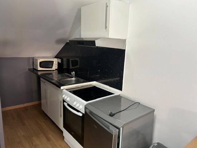 STUDIO MEUBLE 19 m² PERIGUEUX QUARTIER LE BASSIN