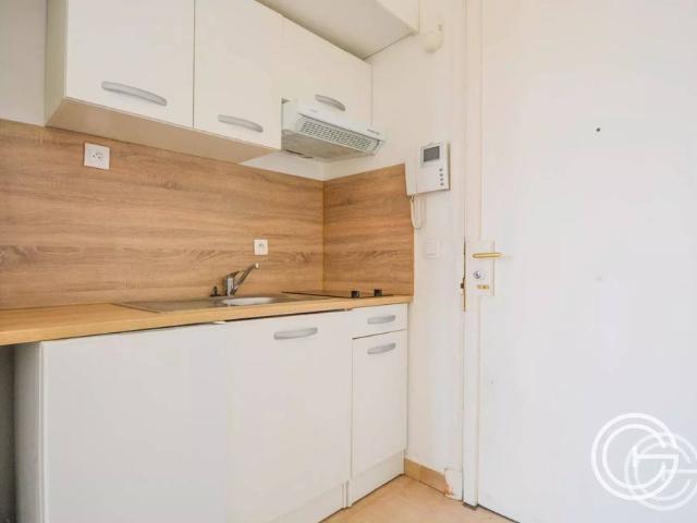 STUDIO MEUBLE 10 FELIX FAURE NICE MASSENA