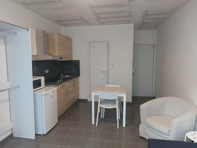 Studio meublé 1 personne 555 € charges comprises Liège