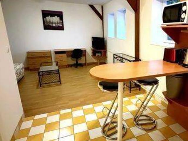 Studio meublé 25 m² tout inclus – gare et centre de Tours