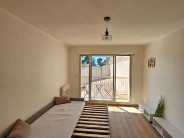 Studio meublé 26m2 + balcon Centre ville Béziers