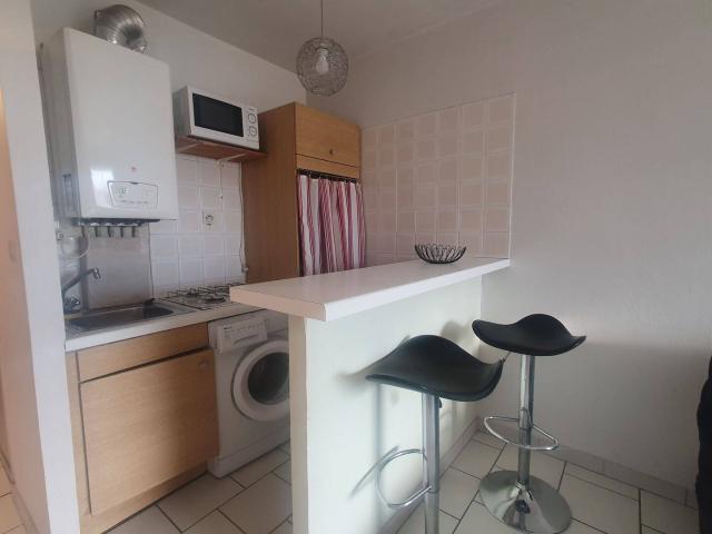Studio meublé 27 m² avec parking – 420€ CC – Résidence Le Lincoln à Béziers