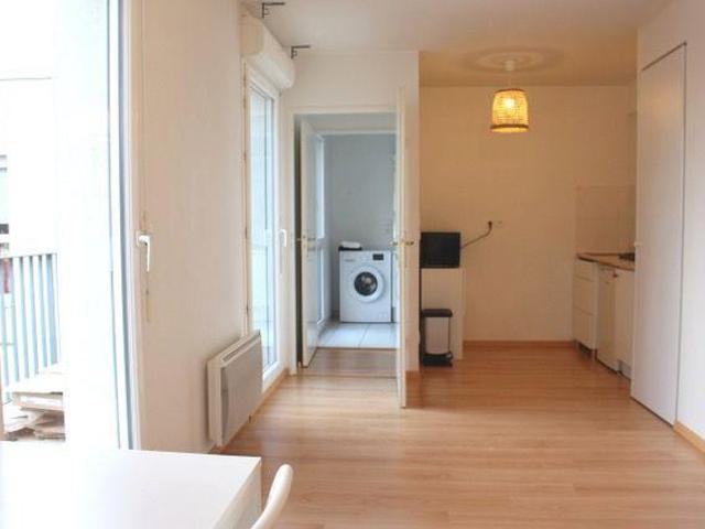 Studio meublé 29 m² avec balcon – Zola