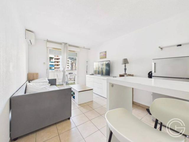 STUDIO MEUBLE 20 BD ARMEE DES ALPES DEBUT SAINT ROCH