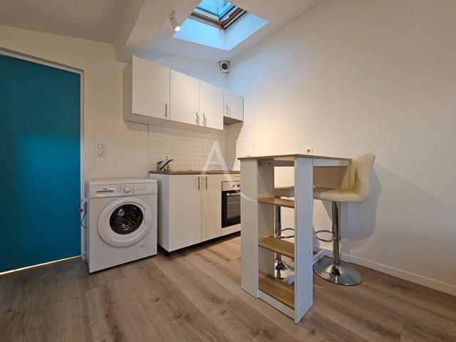 STUDIO MEUBLÉ 20m² + CAVE JUZIERS