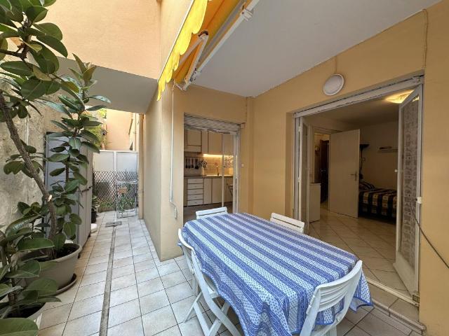 Studio meublé 23 m²