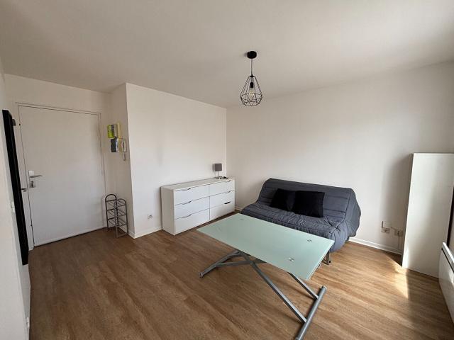 STUDIO MEUBLE 23 M² RUE DE LA LIBERTE