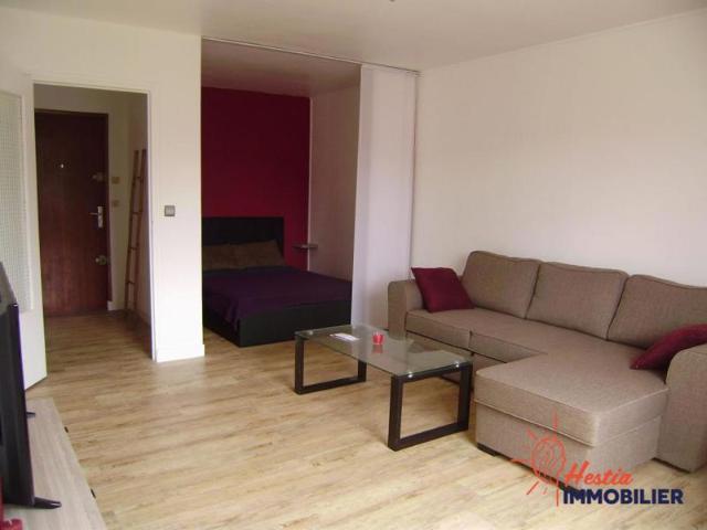 STUDIO MEUBLE 34,79 M²