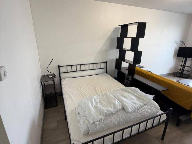 Studio meublé 35 m² avec parking et cave – Châtellerault