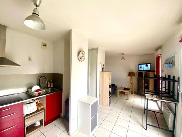 Studio meublé 30 m² avec jardin + 2 parkings extérieur Juvignac