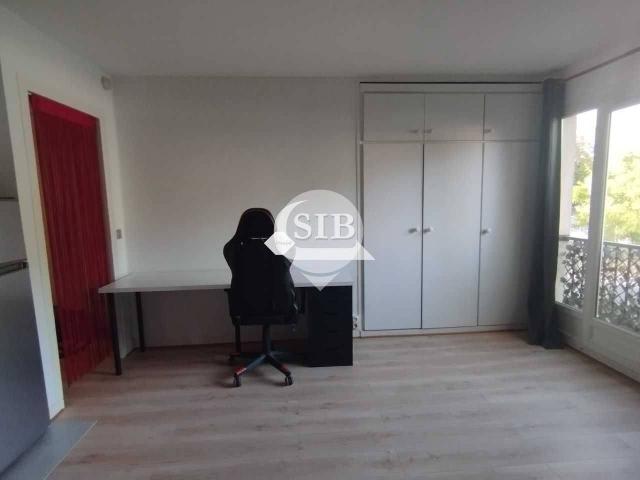 Studio meublé 525 euros + 155 euros