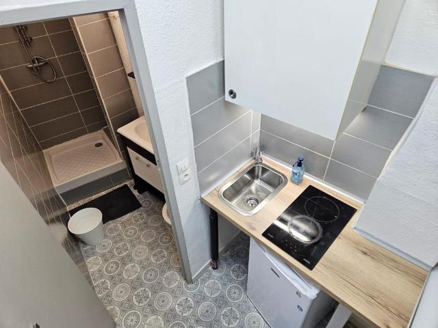 Studio meublé 7 BAILLE 13006