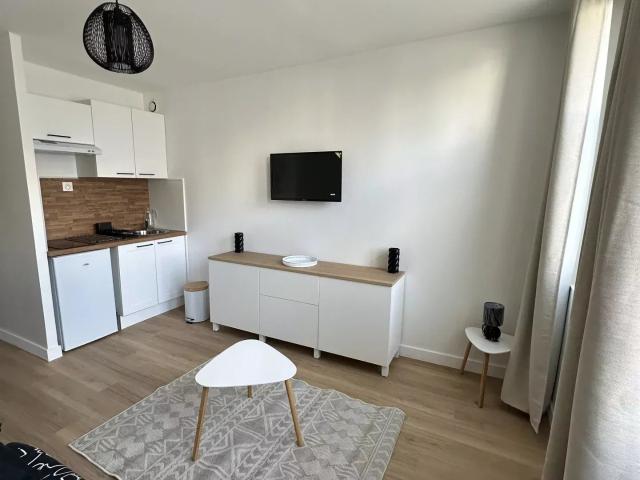 STUDIO MEUBLEE NEUF
