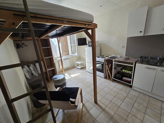 Studio meublï¿½ Centre ville de Neuilly en Thelle 13.54mï¿½, Neuilly en thelle