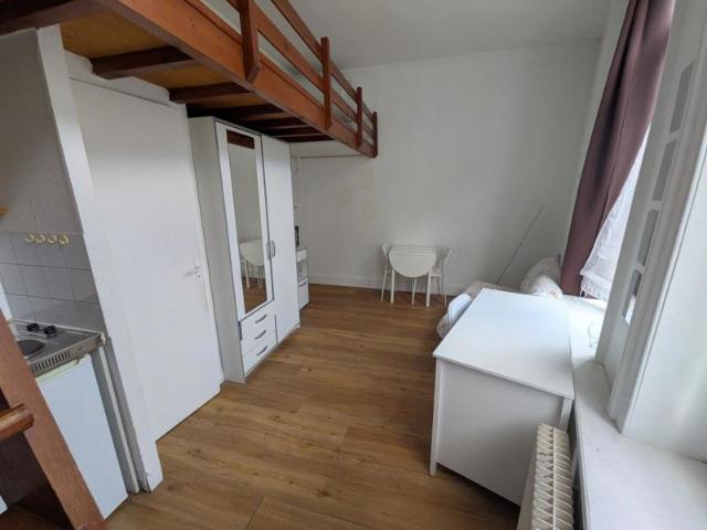 Studio mezzanine