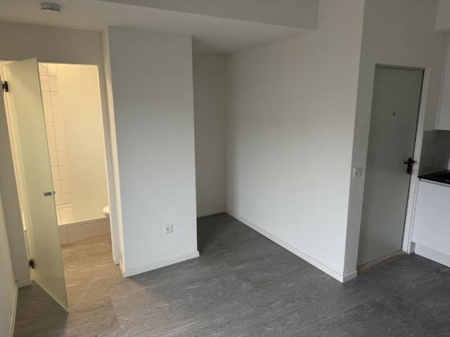 Studio mit Balkon an ruhiger Lage