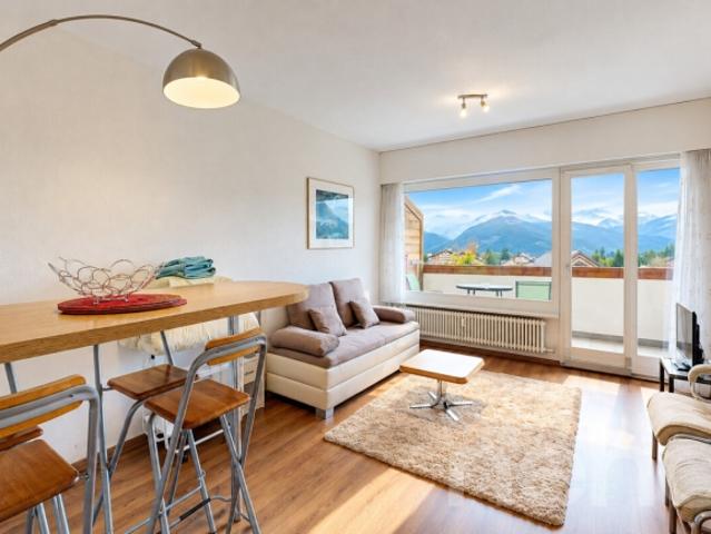Studio mit Panoramablick und 2 Parkplätzen in der Garage
