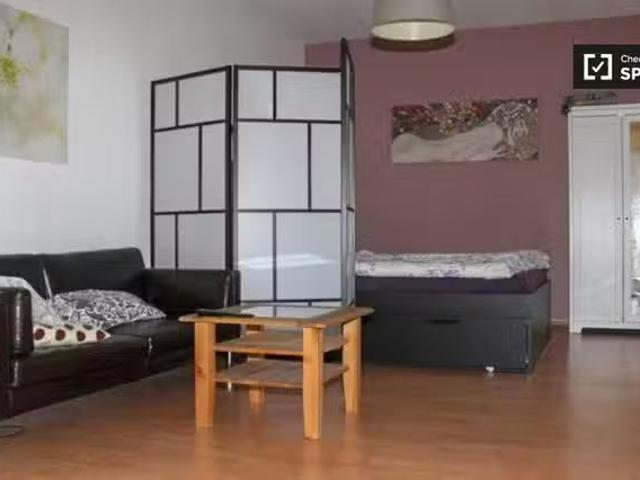 Studio mieten in Friedrichshain Kreuzberg, Berlin