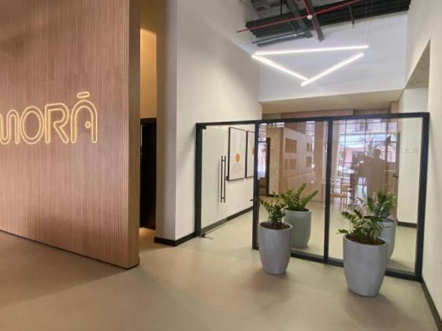 Studio novo Centro de Curitiba, analisa veículo no negócio!