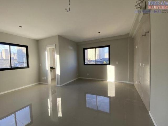 Studio Novo, com 28m², Bairro Centro, Curitiba