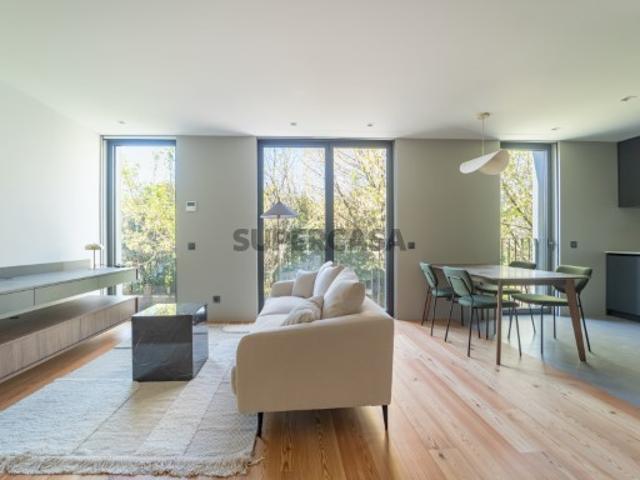 Studio novo, mobilado em condomínio com jardim privado