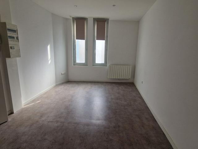 Studio non meublé en centre ville