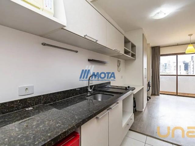 Studio na Barão do Rio Branco Centro Curitiba PR, aluguel por R$ 2.000