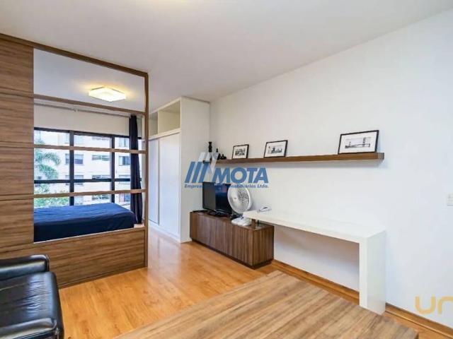Studio na Desembargador Motta Centro Curitiba PR, à venda por R$ 340.000 ou aluguel por R$ 1.900