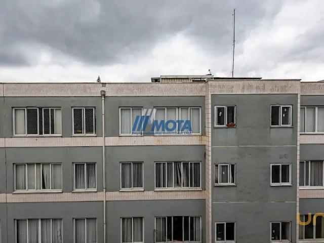 Studio na Mateus Leme São Francisco Curitiba PR, aluguel por R$ 2.500