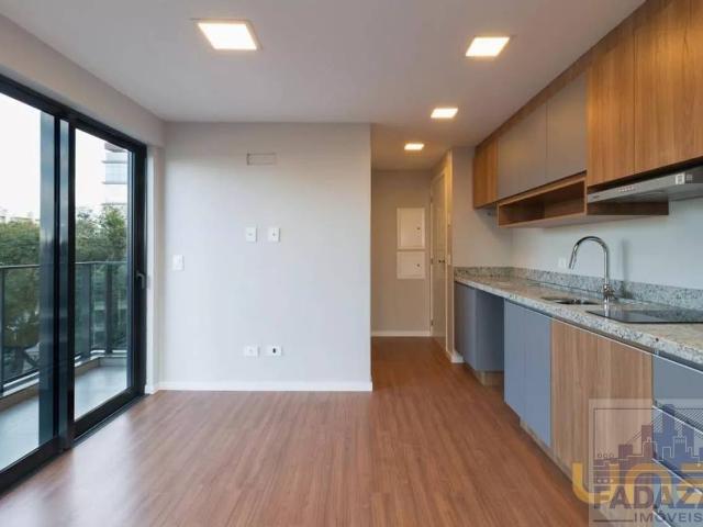 Studio na Presidente Getúlio Vargas Água Verde Curitiba PR, aluguel por R$ 2.200