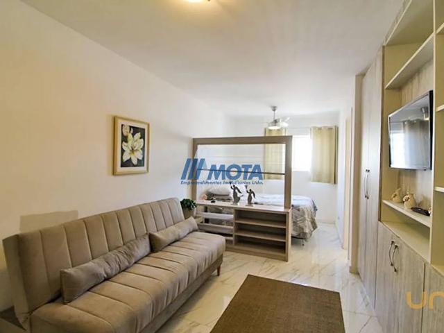 Studio na Riachuelo Centro Curitiba PR, aluguel por R$ 2.200