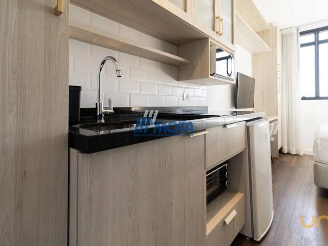 Studio na Visconde de Guarapuava Centro Curitiba PR, aluguel por R$ 2.600