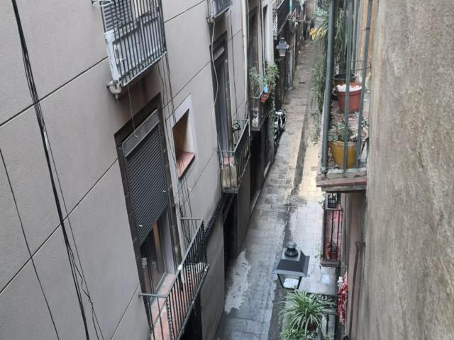 Studio near Drassanes metro station