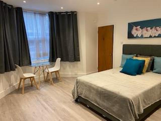 Studio near Imperial College Bills included