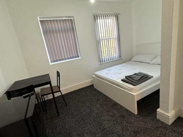 Studio Smithdown 15 Minutes From City Bills inc