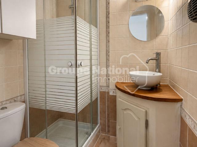 Studio Salon De Provence 1 pièce s 20.4 m2