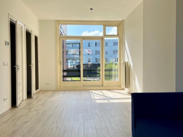 Studio Studio Surface Area: 40m2 Available from: 2026 06 01