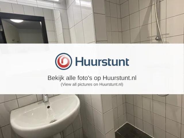 Studio Studio Surface Area: 16m2