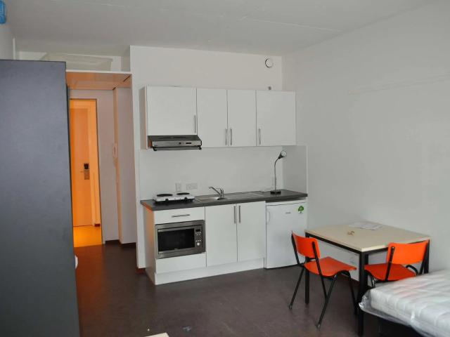 Studio Studio Surface Area: 23m2